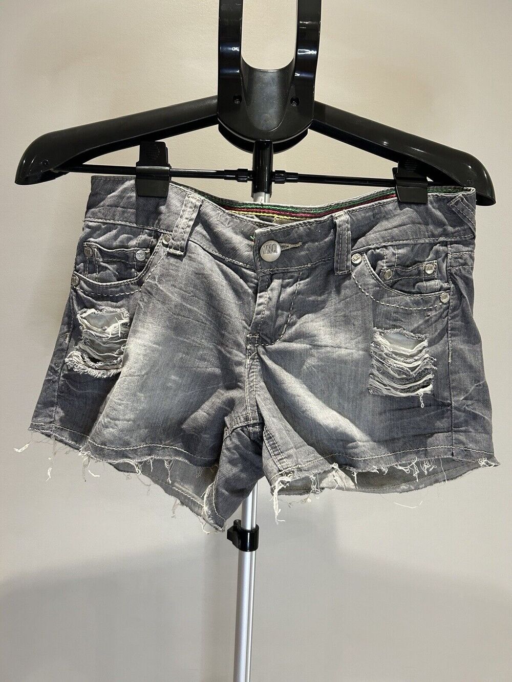 YNO Juniors size 5 Shorts